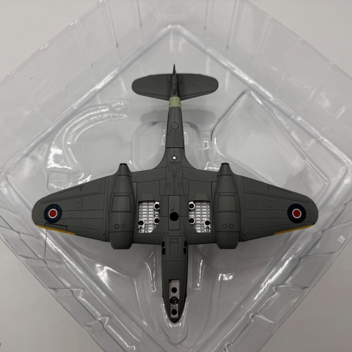 Corgi Aviation Archive 1:72 AA27401 Gloster Meteor F3, 616 Squadron, Lubeck 1945 - Corgi