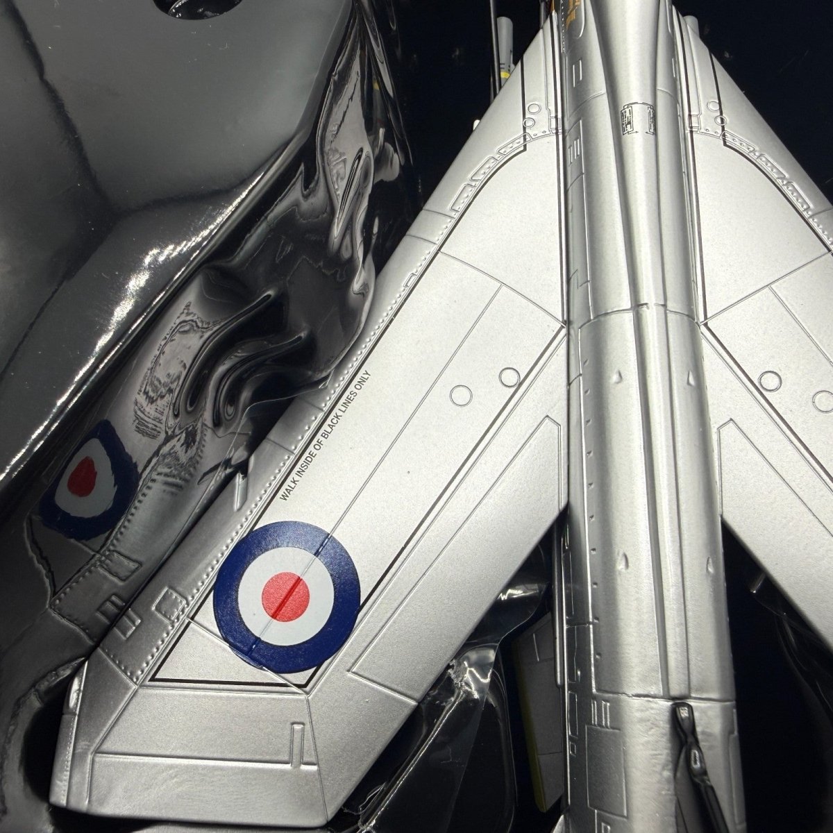 Corgi Aviation Archive 1:72 AA32312 Lightning F6, RAF 74 Sqn, Singapore 1969 - Corgi