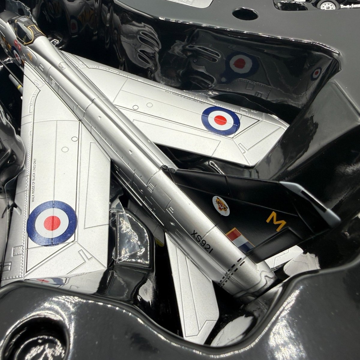 Corgi Aviation Archive 1:72 AA32312 Lightning F6, RAF 74 Sqn, Singapore 1969 - Corgi