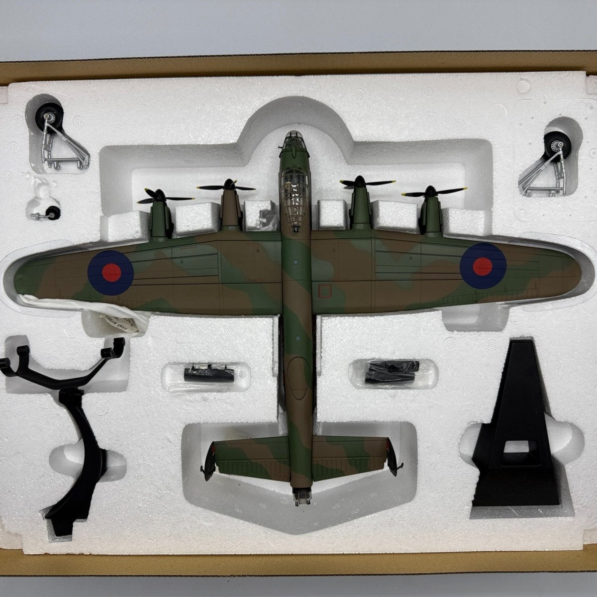 Corgi Aviation Archive 1:72 AA32608 Lancaster MKIII, WC Guy Gibson, 617 Sqn 1943 - Corgi