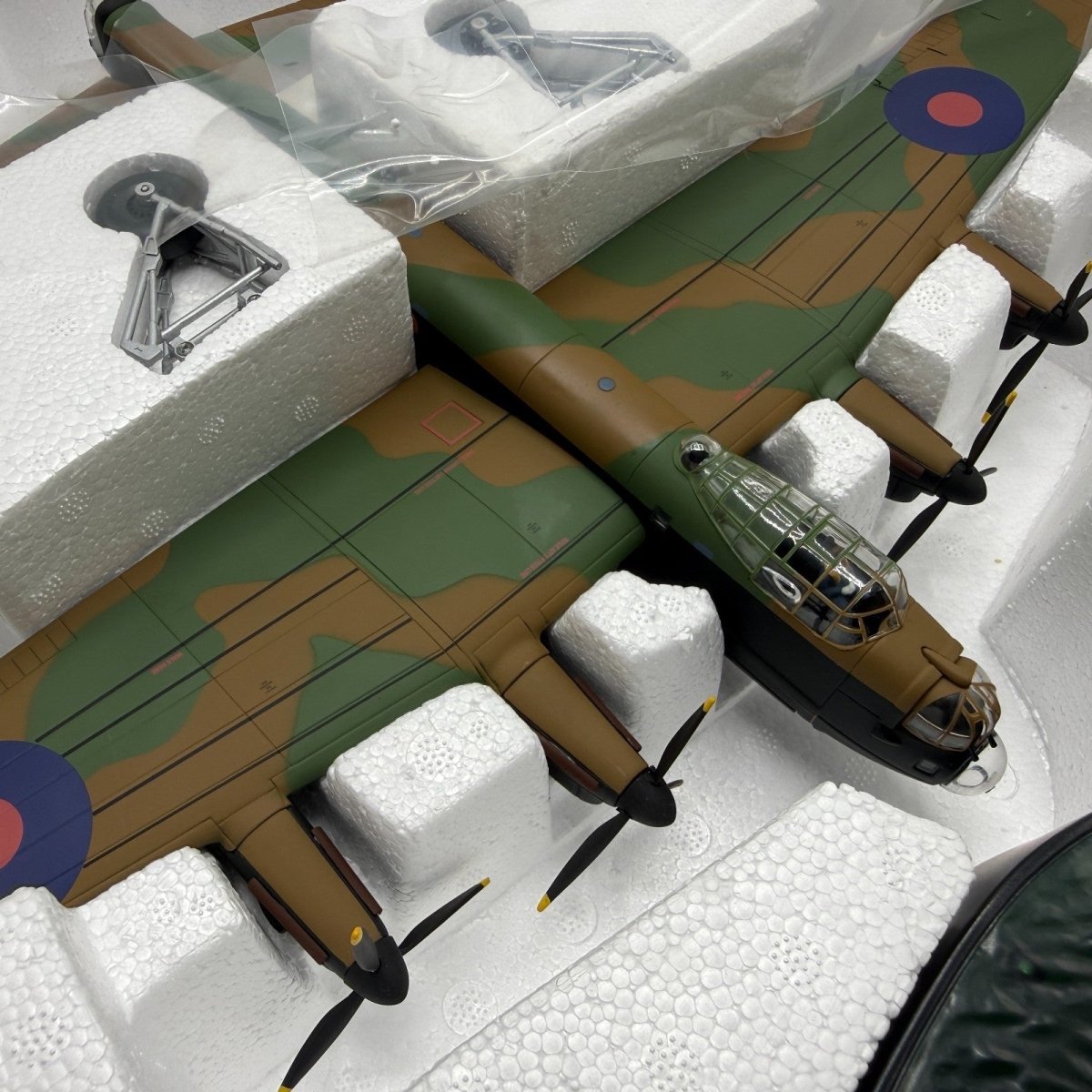 Corgi Aviation Archive 1:72 AA32612 Lancaster MKIII, WC Guy Gibson, 617 Squadron - Corgi