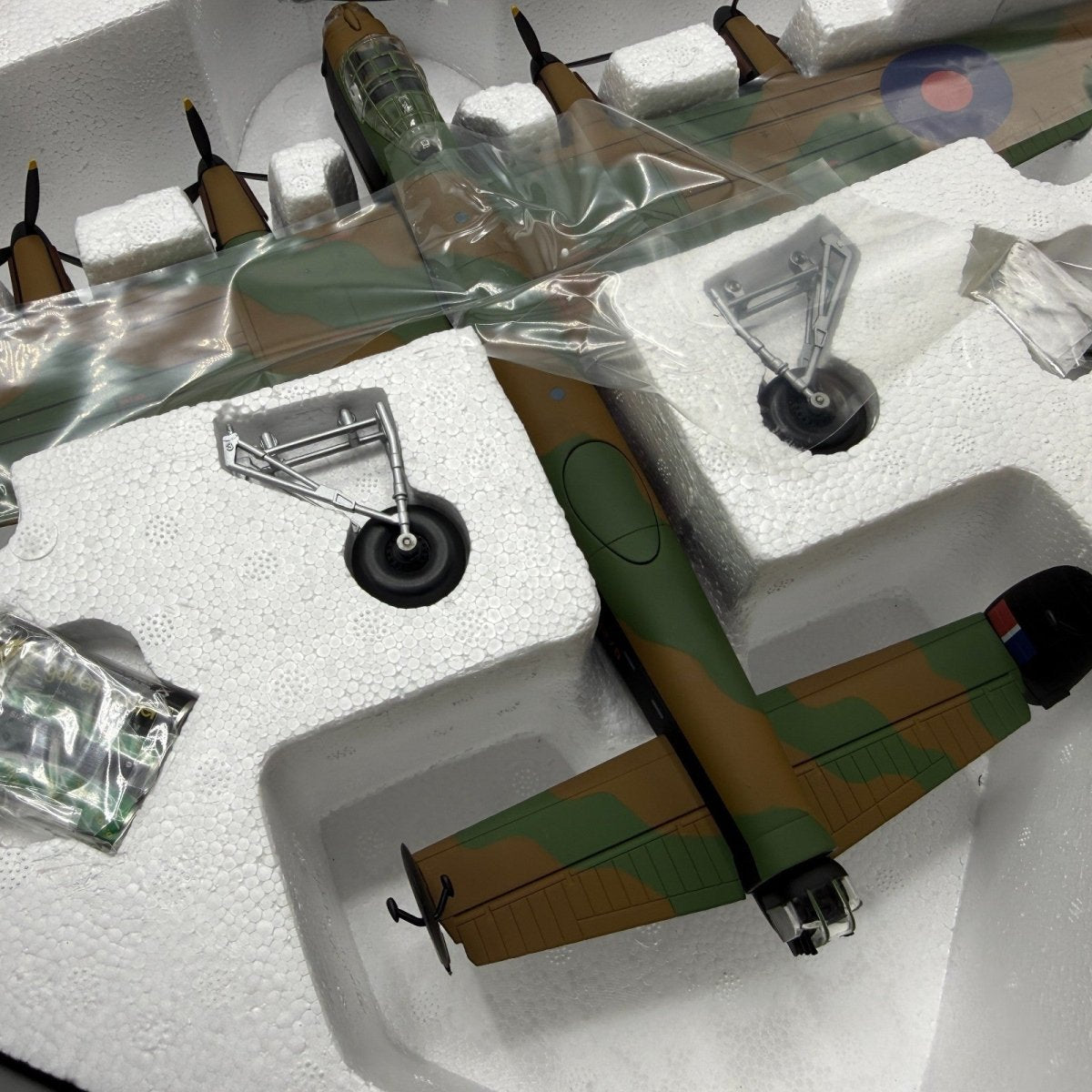 Corgi Aviation Archive 1:72 AA32612 Lancaster MKIII, WC Guy Gibson, 617 Squadron - Corgi