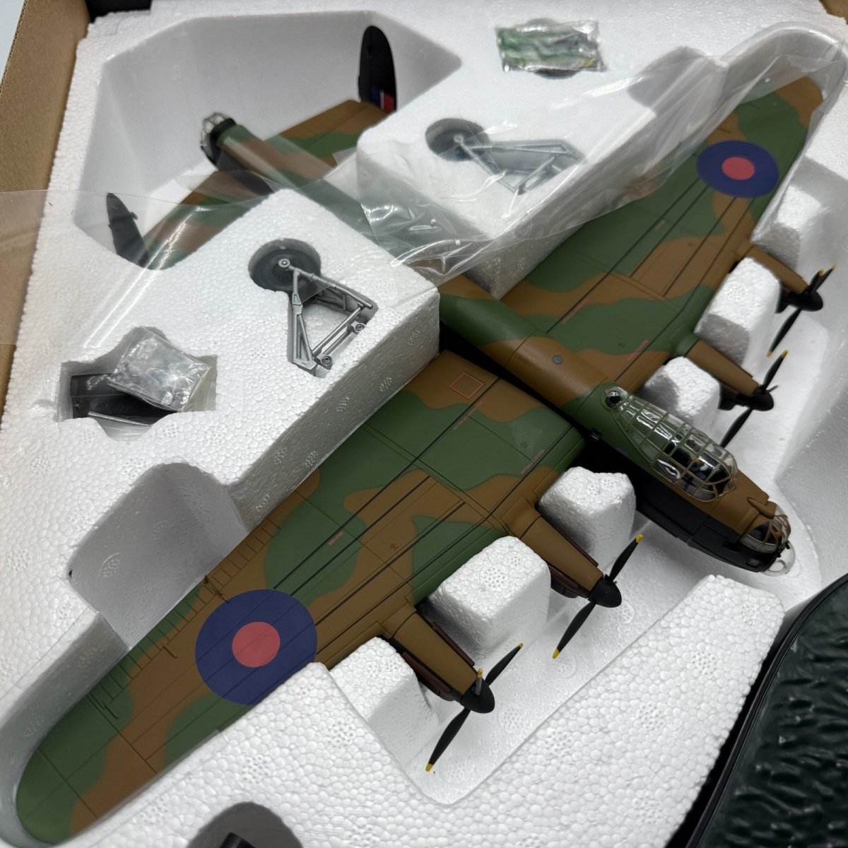 Corgi Aviation Archive 1:72 AA32612 Lancaster MKIII, WC Guy Gibson, 617 Squadron - Corgi