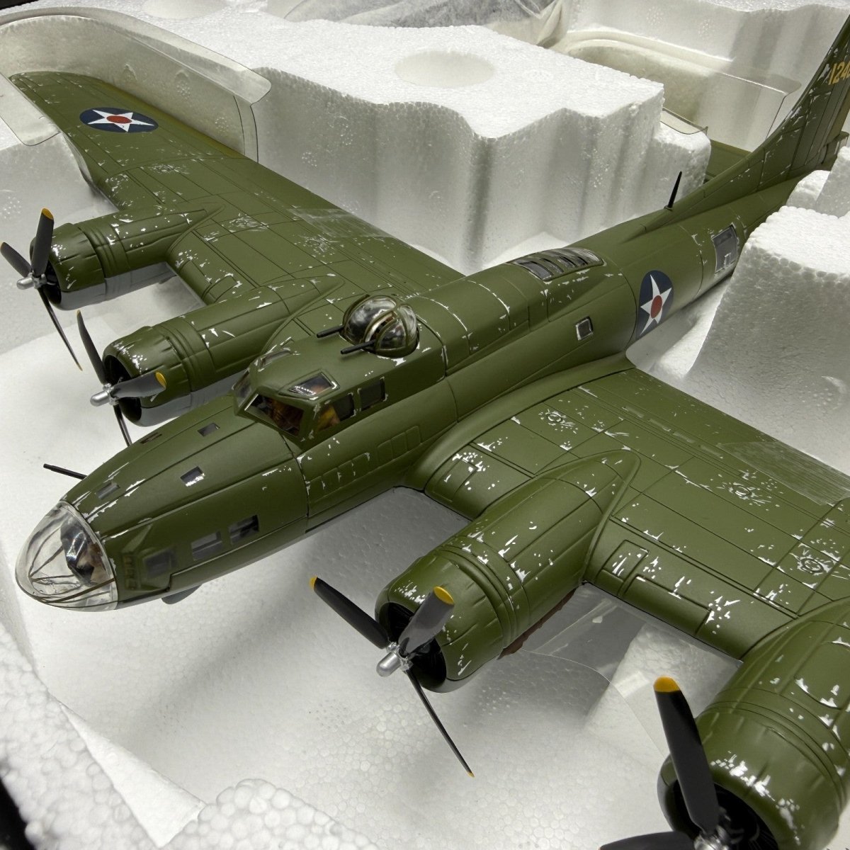 Corgi Aviation Archive 1:72 AA33312 Boeing B - 17E, 19th BG 1942 - Corgi