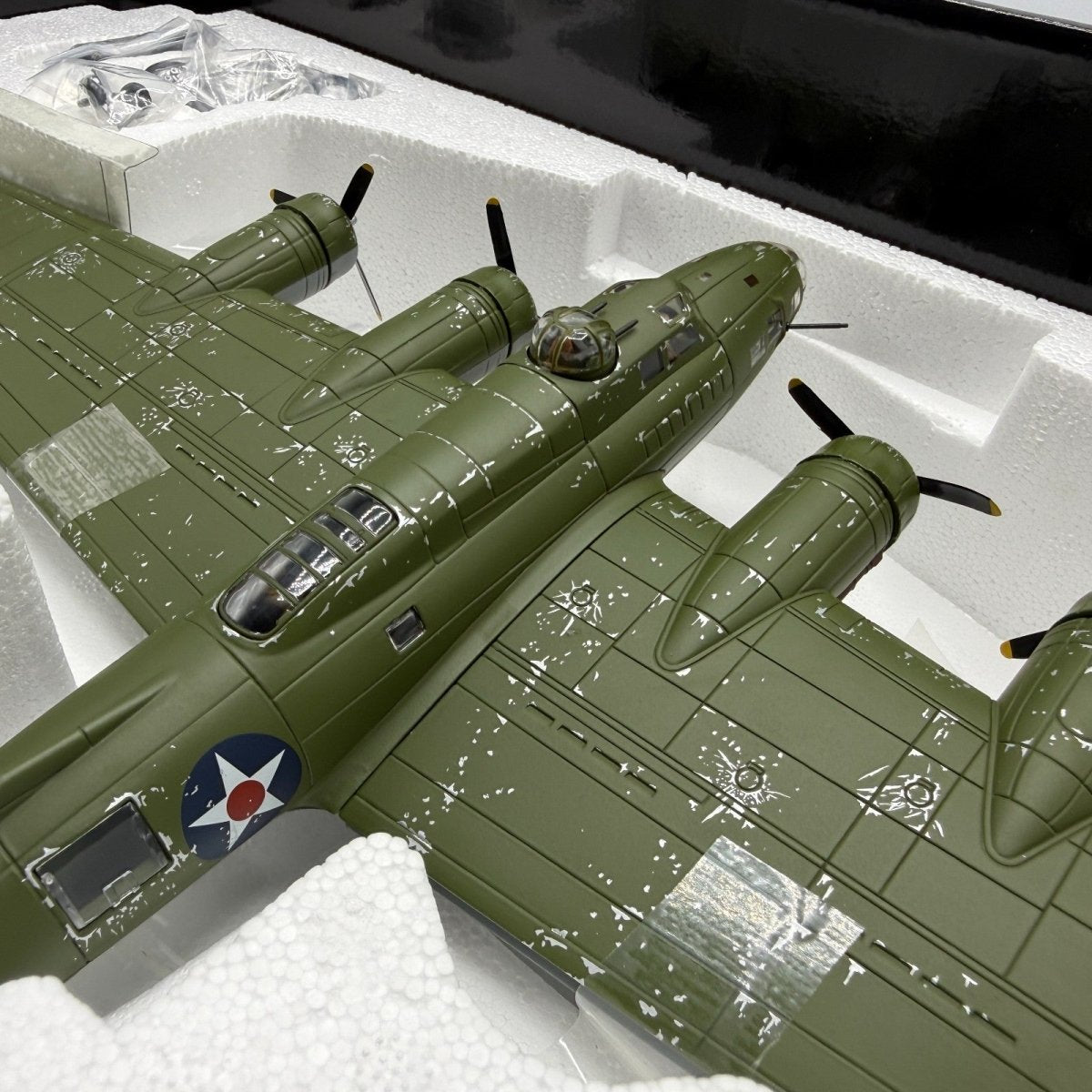 Corgi Aviation Archive 1:72 AA33312 Boeing B - 17E, 19th BG 1942 - Corgi