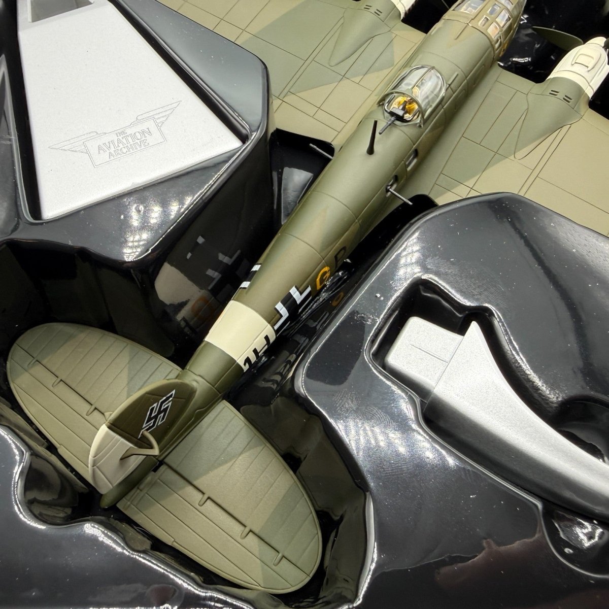 Corgi Aviation Archive 1:72 AA33712 He111 H - 6 Torpedo Bomber, Grosseto, Italy - Corgi
