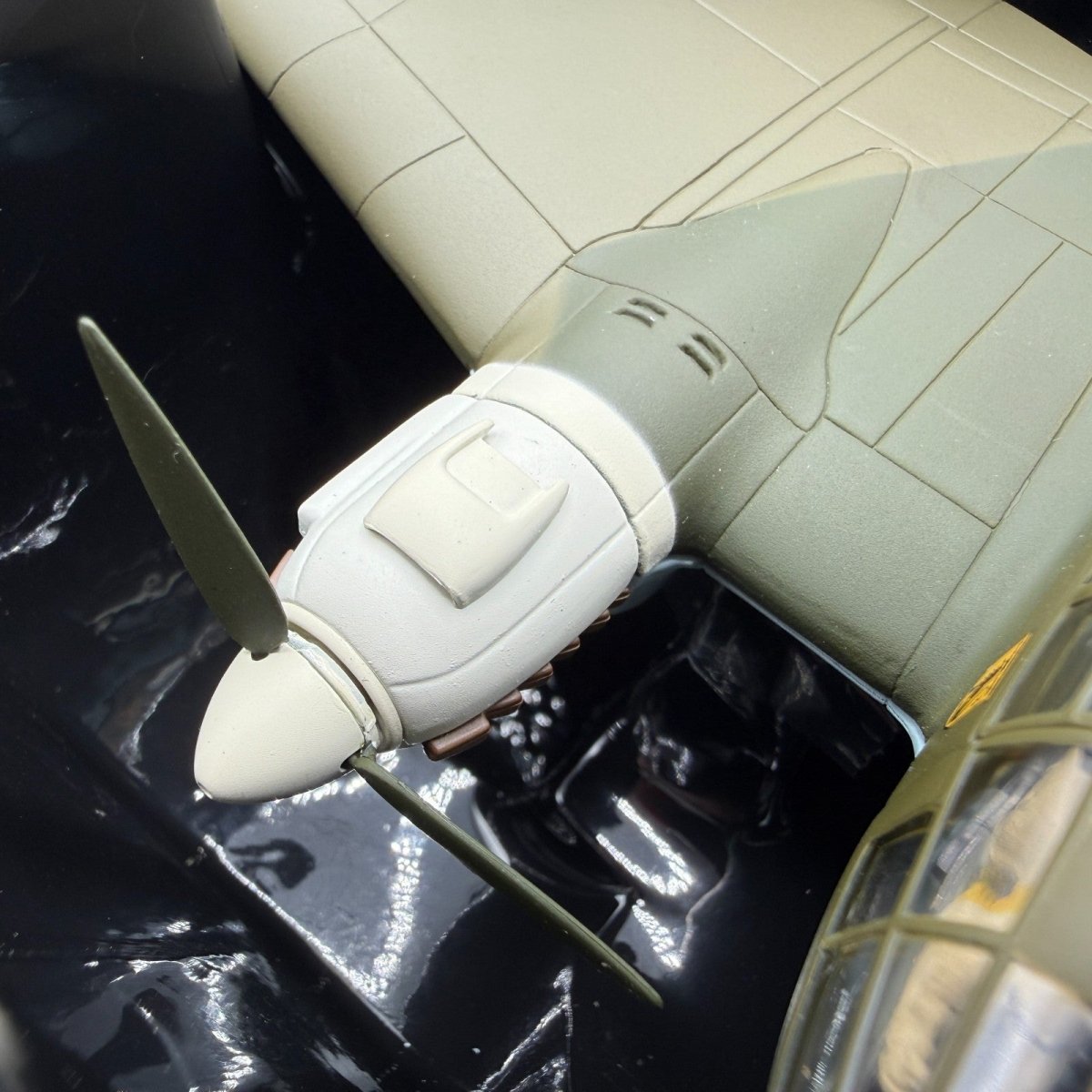 Corgi Aviation Archive 1:72 AA33712 He111 H - 6 Torpedo Bomber, Grosseto, Italy - Corgi