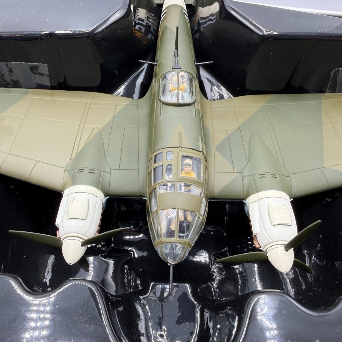 Corgi Aviation Archive 1:72 AA33712 He111 H - 6 Torpedo Bomber, Grosseto, Italy - Corgi