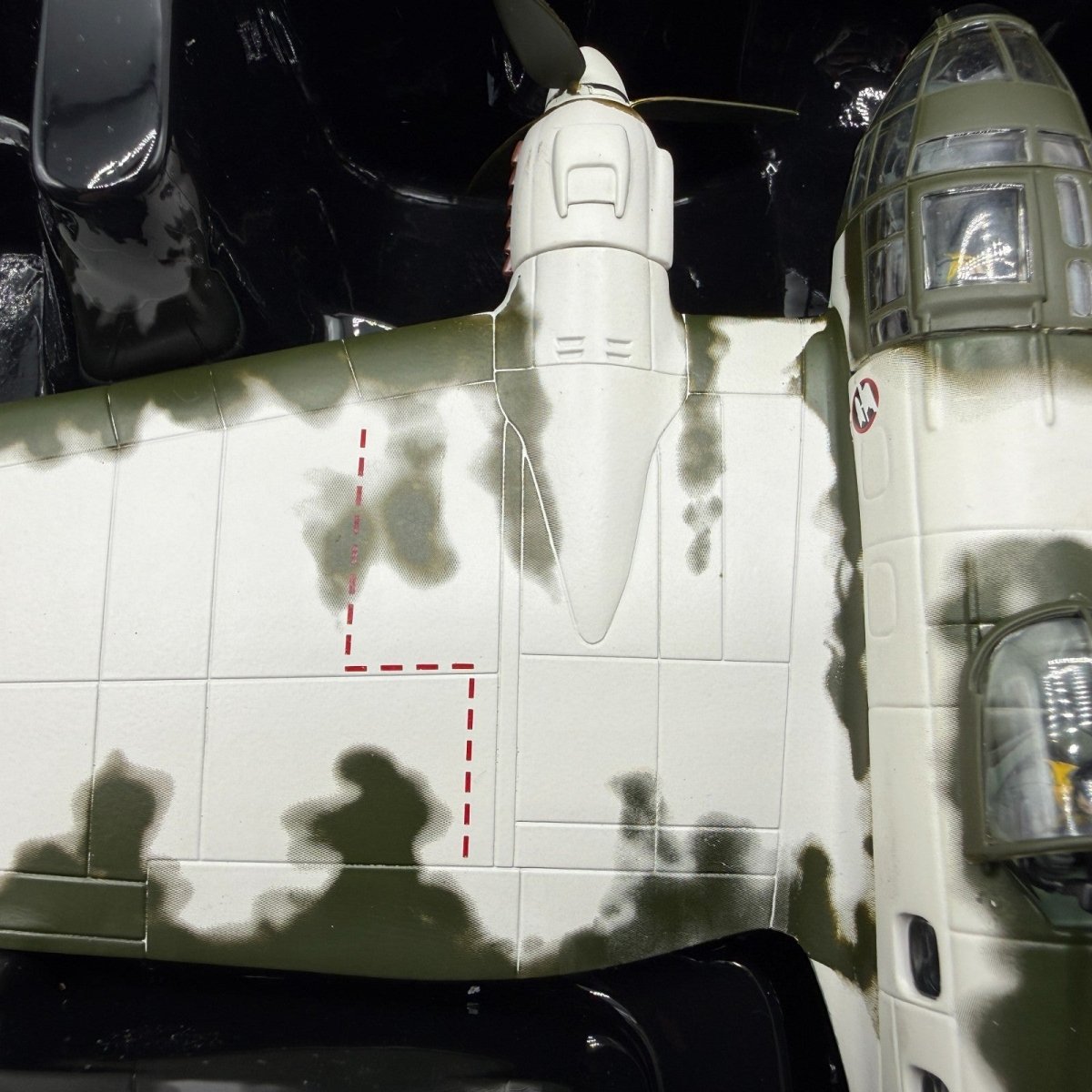 Corgi Aviation Archive 1:72 AA33713 Heinkel He111 H - 5 Legion Condor 1942 - 43 - Corgi