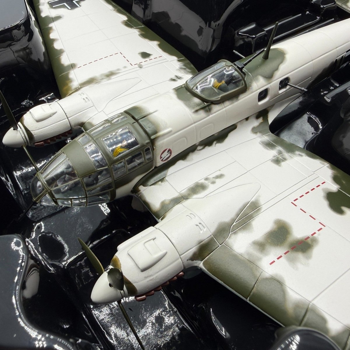Corgi Aviation Archive 1:72 AA33713 Heinkel He111 H - 5 Legion Condor 1942 - 43 - Corgi