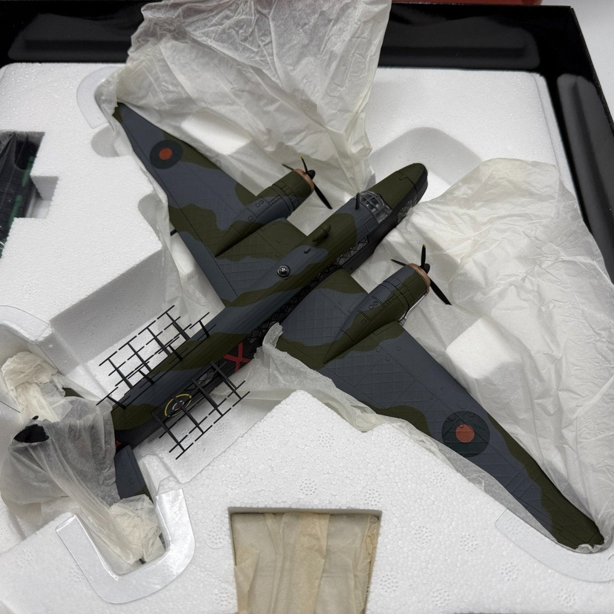 Corgi Aviation Archive 1:72 AA34804 Wellington MKVIII HX604, 221 Sqn - Corgi
