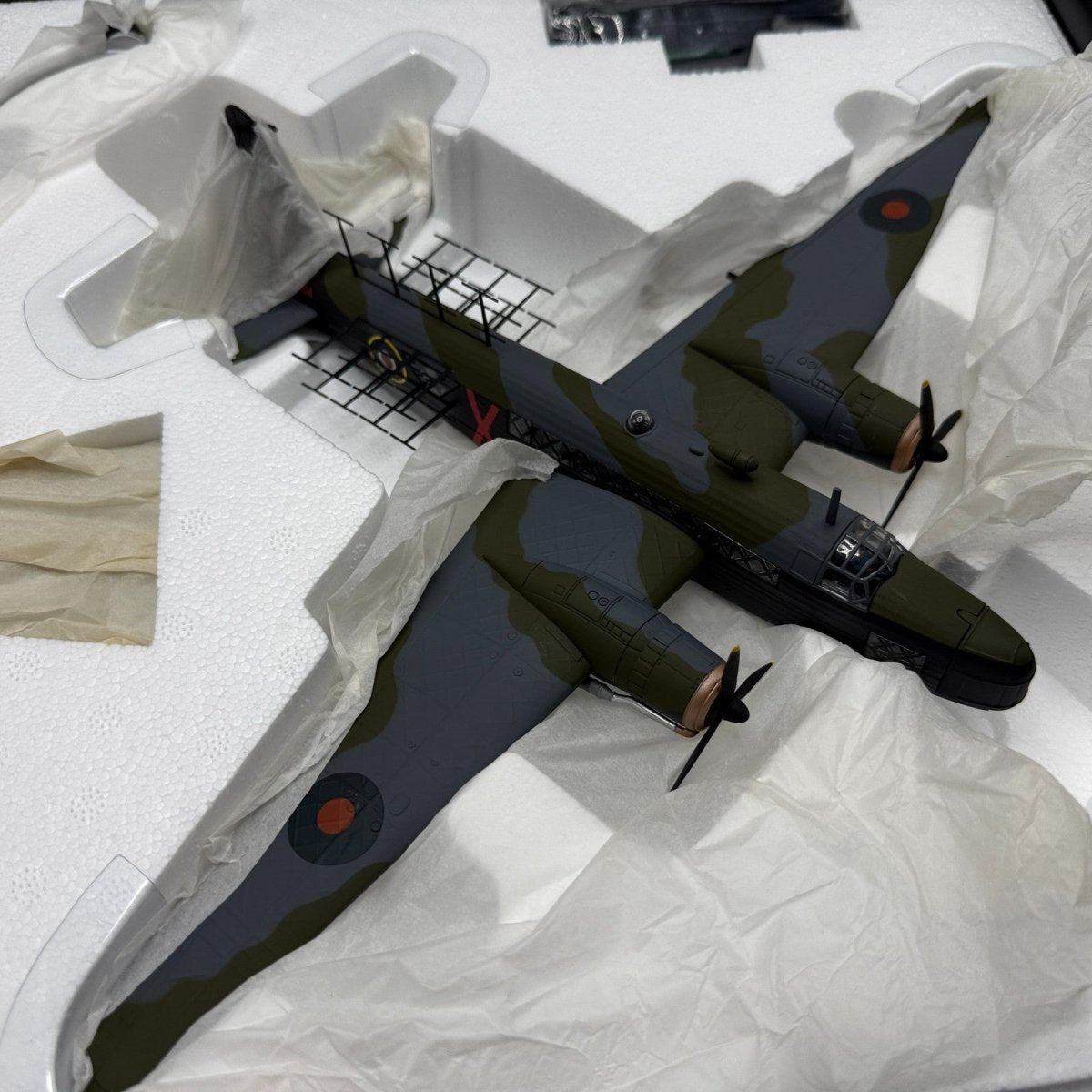 Corgi Aviation Archive 1:72 AA34804 Wellington MKVIII HX604, 221 Sqn - Corgi