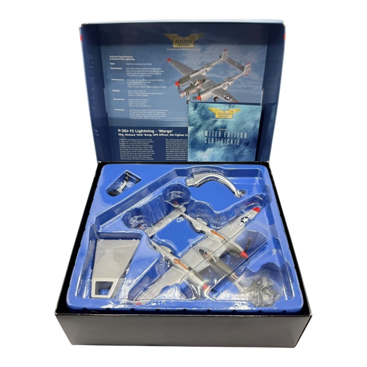 Corgi Aviation Archive 1:72 AA36601 P - 38J Lightning Richard Bong 49th FG 9th FS - Corgi