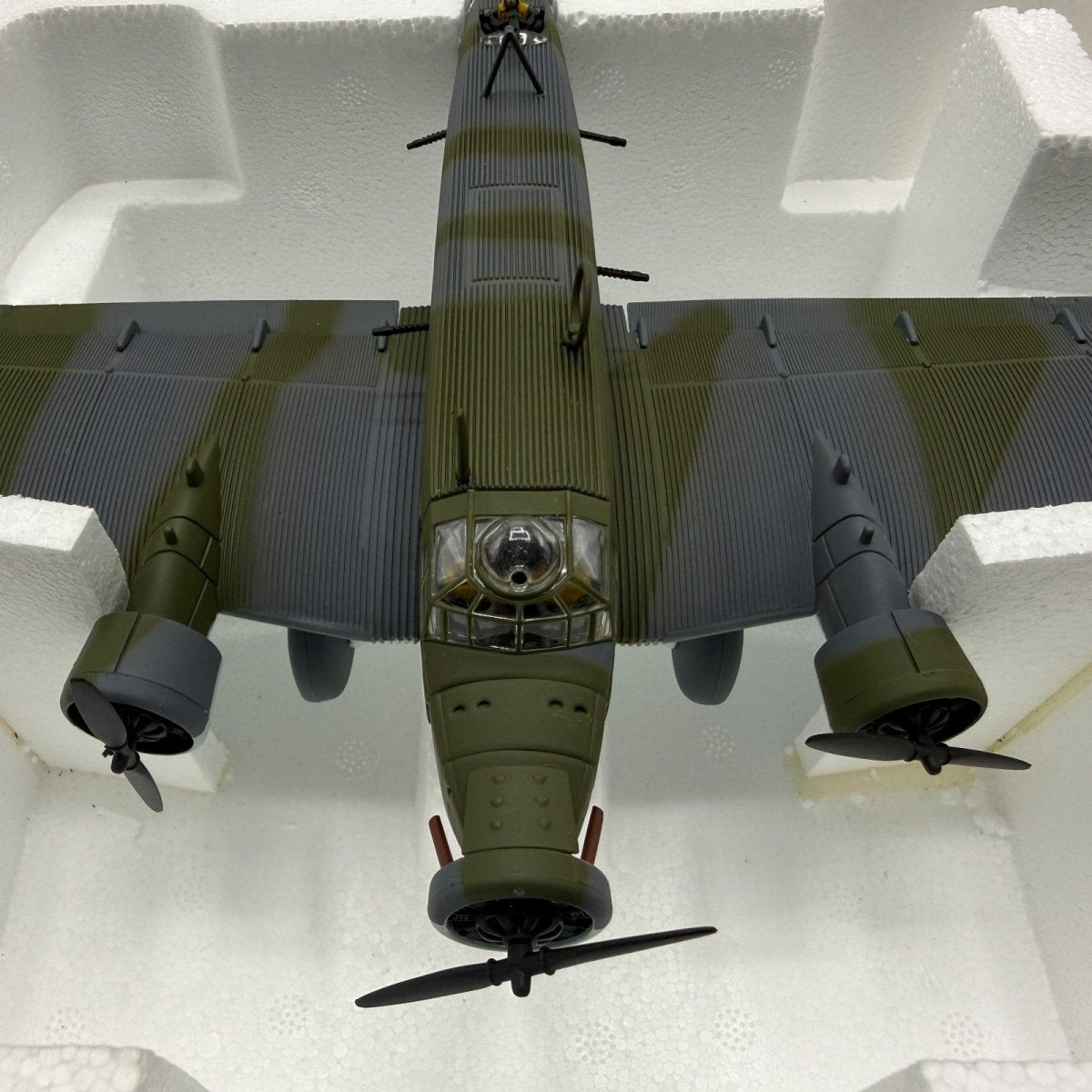 Corgi Aviation Archive 1:72 AA36902 Junkers JU52 Budaros Airfield 1944 - Corgi