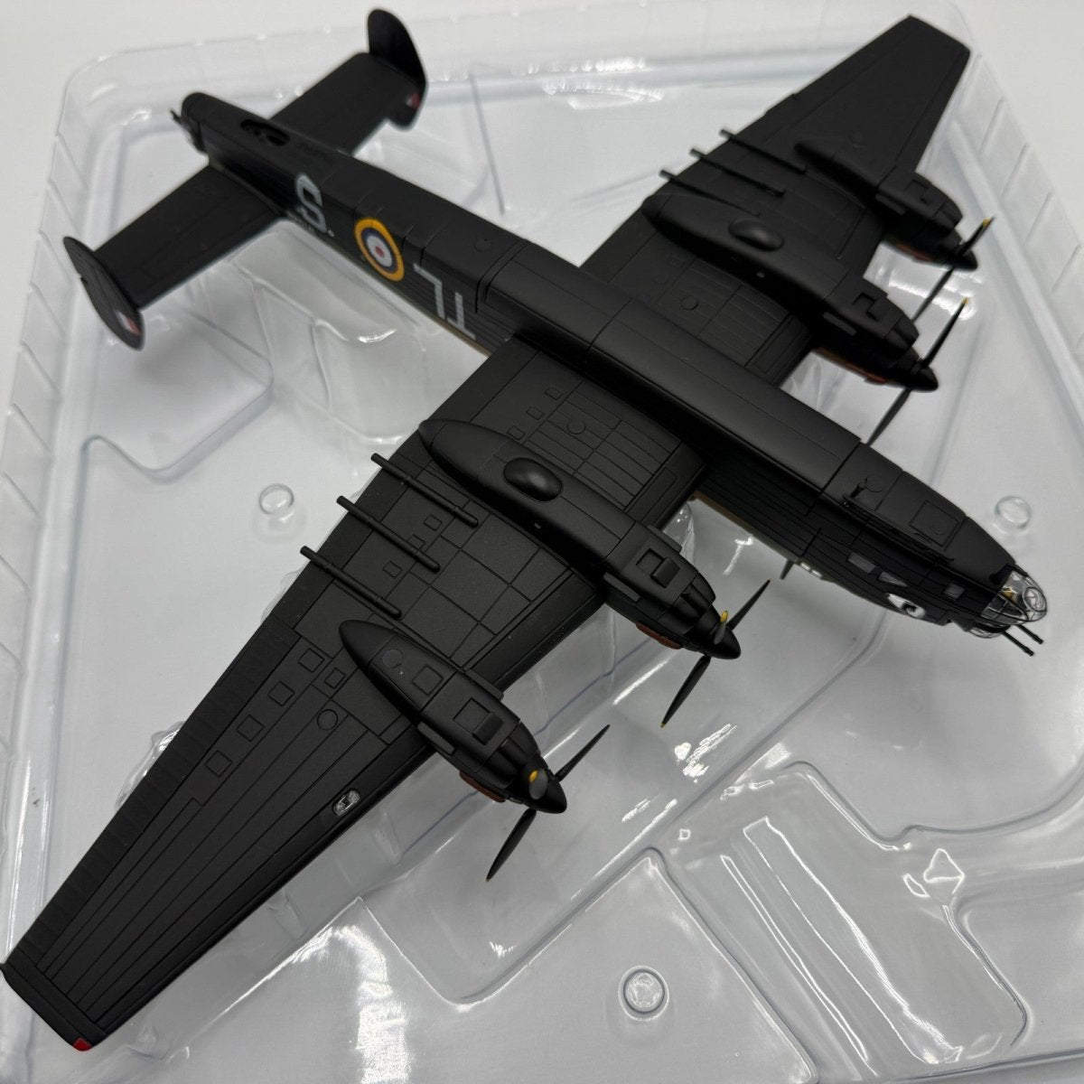 Corgi Aviation Archive 1:72 AA37201 Halifax B.MK.II Series 1, RAF 35 Sqn 1942 - Corgi