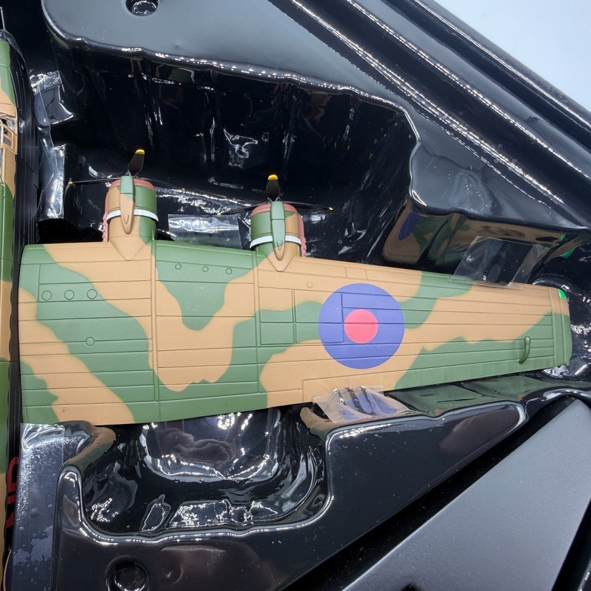 Corgi Aviation Archive 1:72 AA37204 Halifax ‘Friday the 13th’ 158 Squadron - Corgi