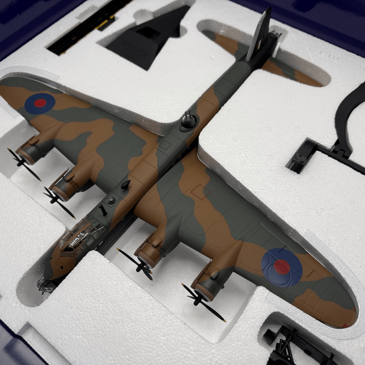 Corgi Aviation Archive 1:72 AA39502 Short Stirling MKI, F/Sgt Middleton - Corgi