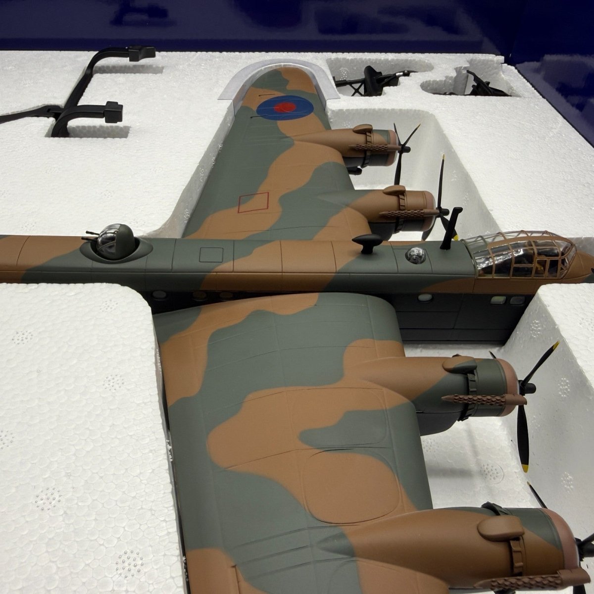 Corgi Aviation Archive 1:72 AA39502 Short Stirling MKI, F/Sgt Middleton - Corgi