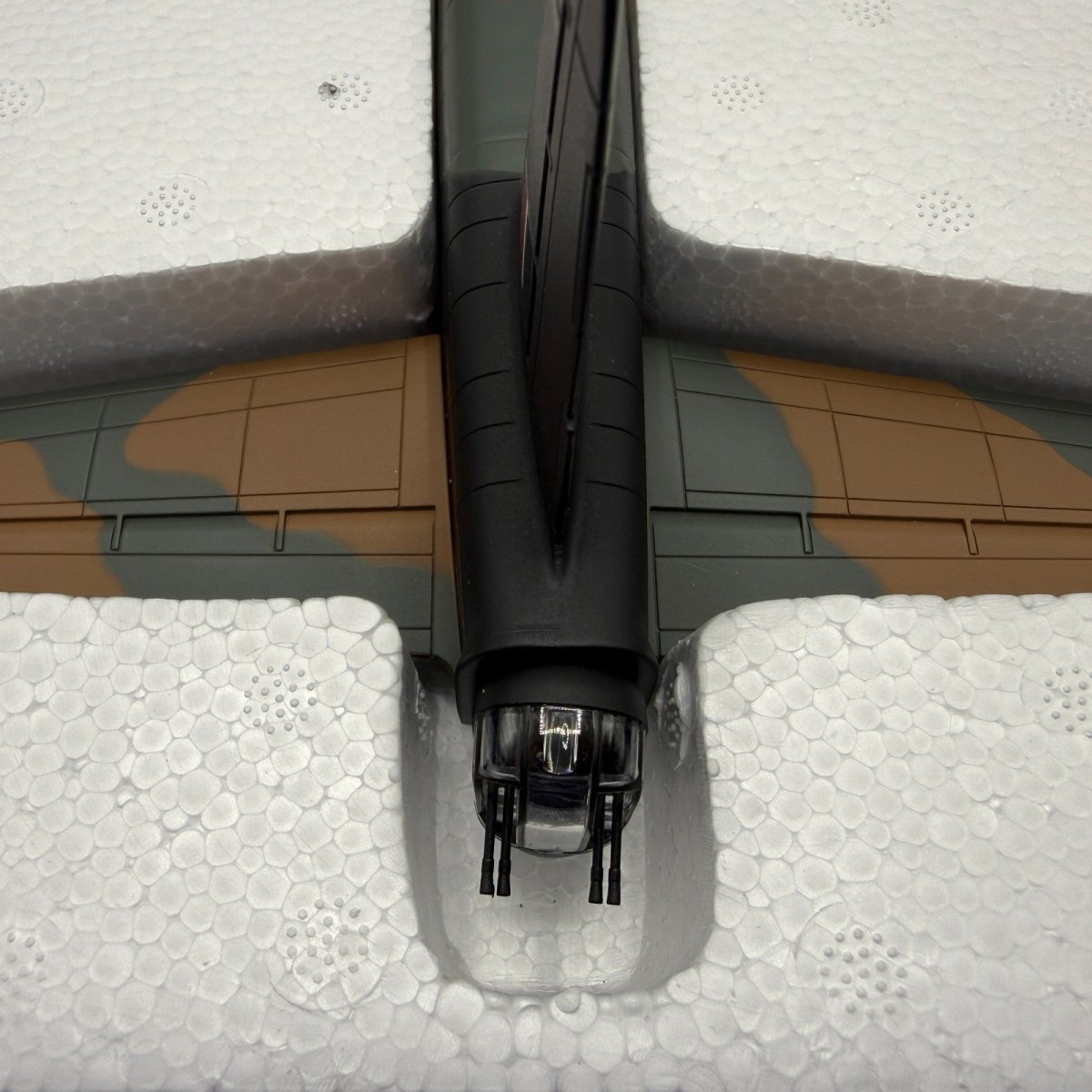Corgi Aviation Archive 1:72 AA39503 Short Stirling MKIII, RAF 218 Sqn - Corgi