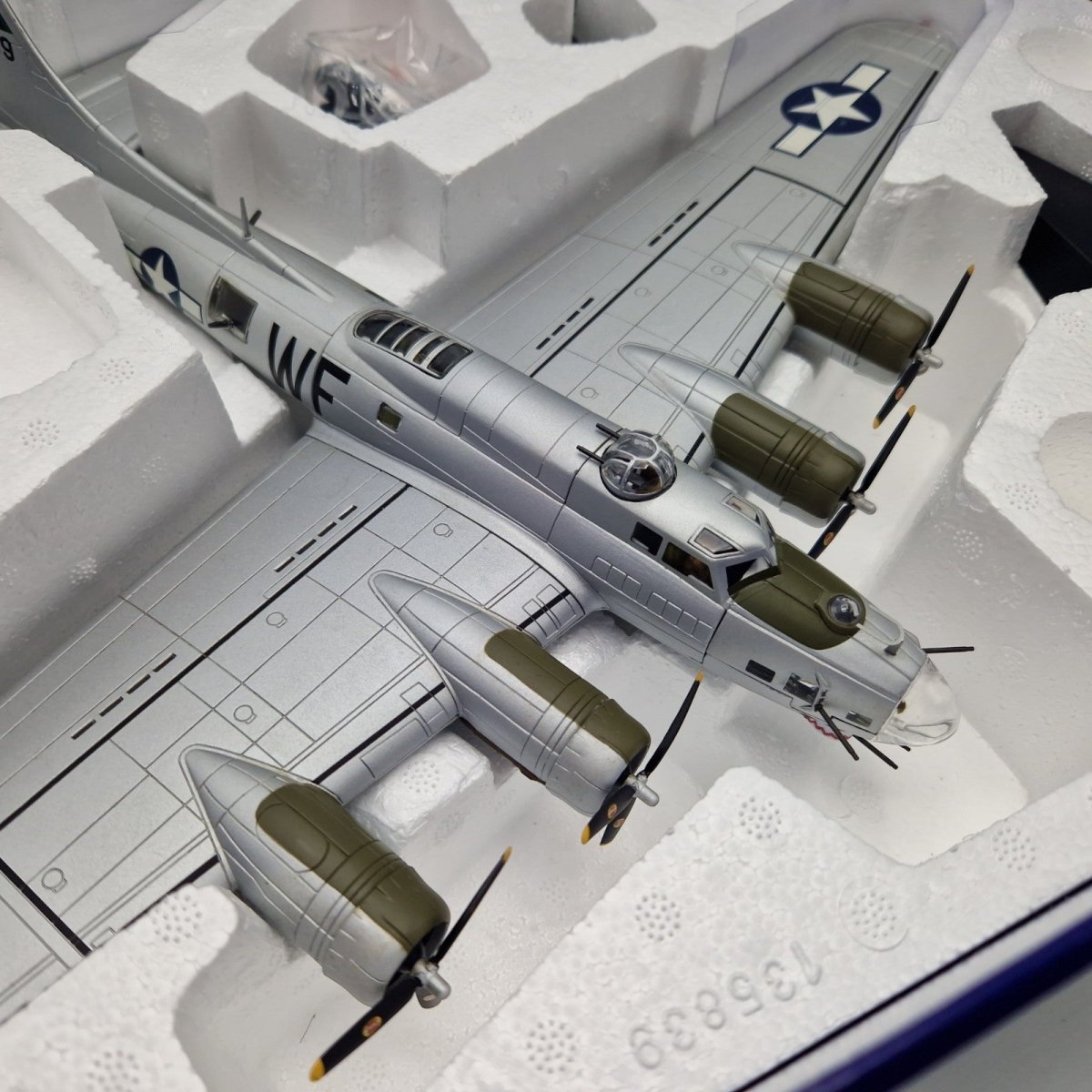 Corgi Aviation Archive 1:72 B - 17G 'FLAK EATER' Eighth Air Force AA33318 - The Collectables Vault