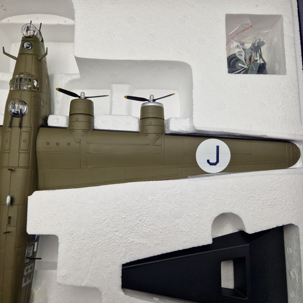 Corgi Aviation Archive 1:72 B - 24 Liberator 'Male Call' Eighth Air Force AA34018 - Corgi