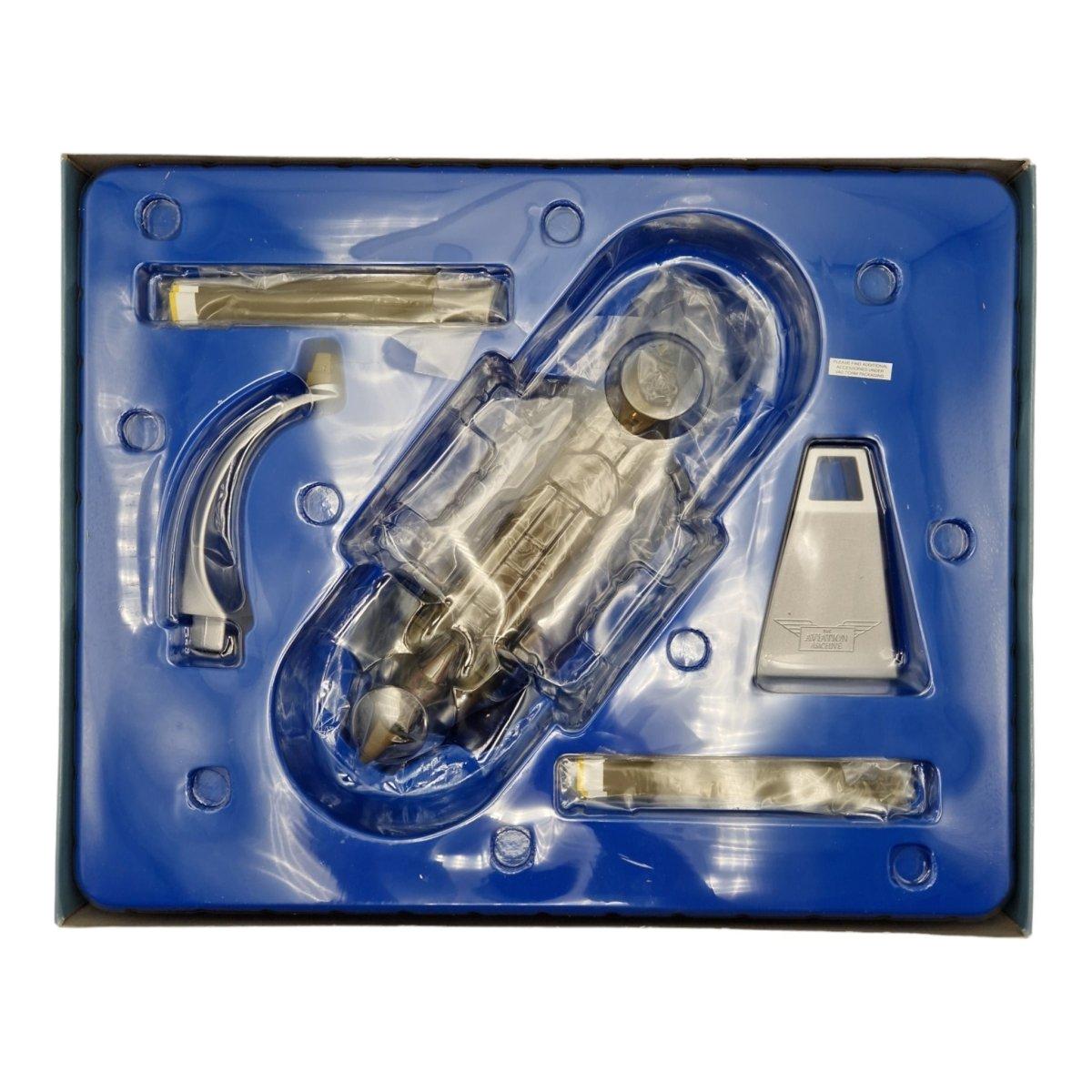 Corgi Aviation Archive 1:72 Boeing CH - 47C Chinook US Army 180th Aviation Company AA34201 - Corgi