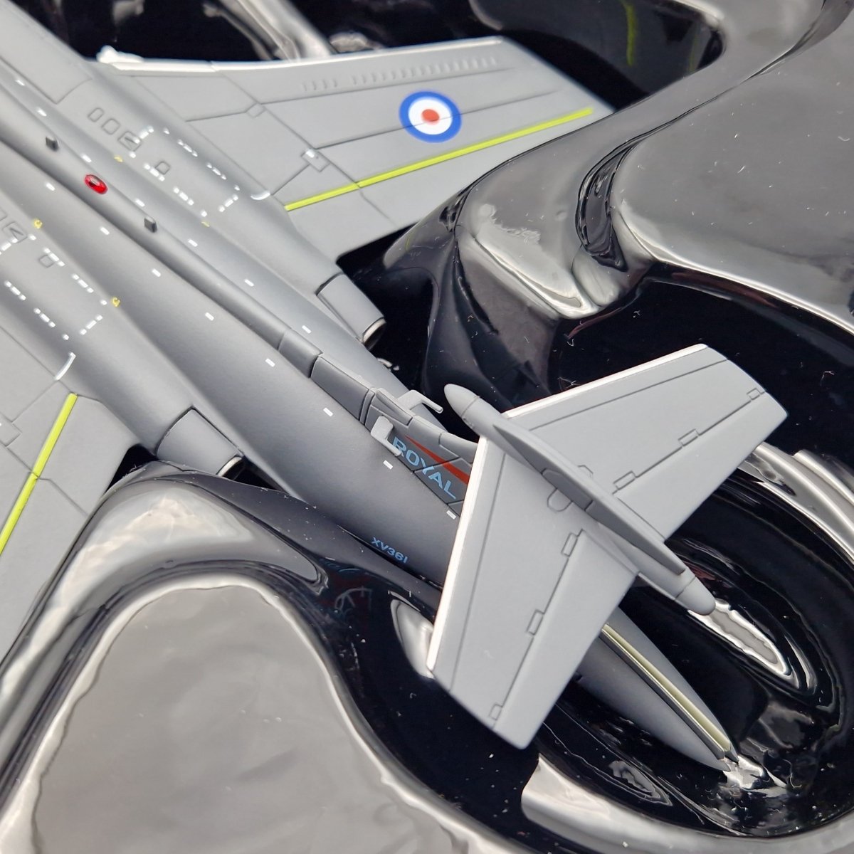 Corgi Aviation Archive 1:72 Buccaneer SMK2, 800 NAS 1971, AA34111 - The Collectables Vault