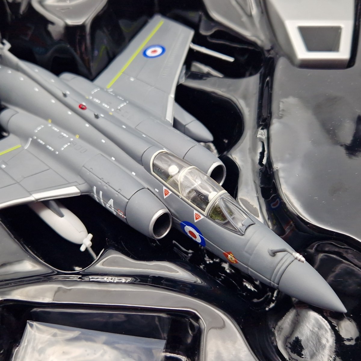 Corgi Aviation Archive 1:72 Buccaneer SMK2, 800 NAS 1971, AA34111 - The Collectables Vault