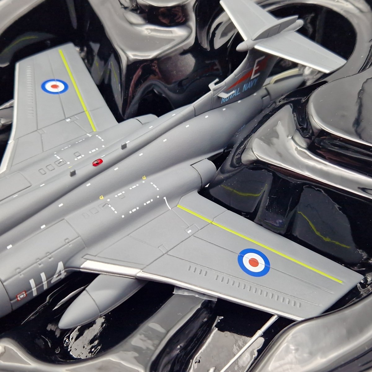 Corgi Aviation Archive 1:72 Buccaneer SMK2, 800 NAS 1971, AA34111 - The Collectables Vault