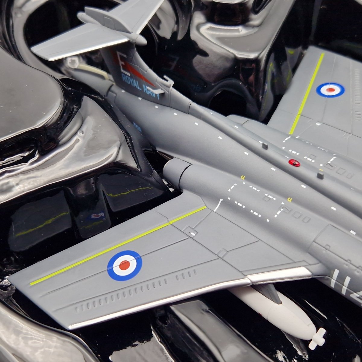 Corgi Aviation Archive 1:72 Buccaneer SMK2, 800 NAS 1971, AA34111 - The Collectables Vault