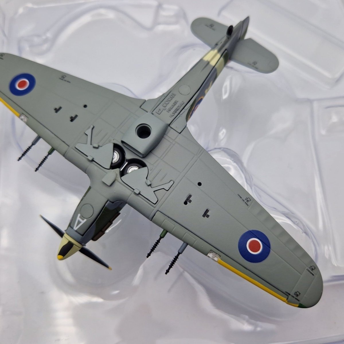 Corgi Aviation Archive 1:72 Hurricane MK.IIC, 43 Sqn RAF, Diecast Model AA39702A - Corgi