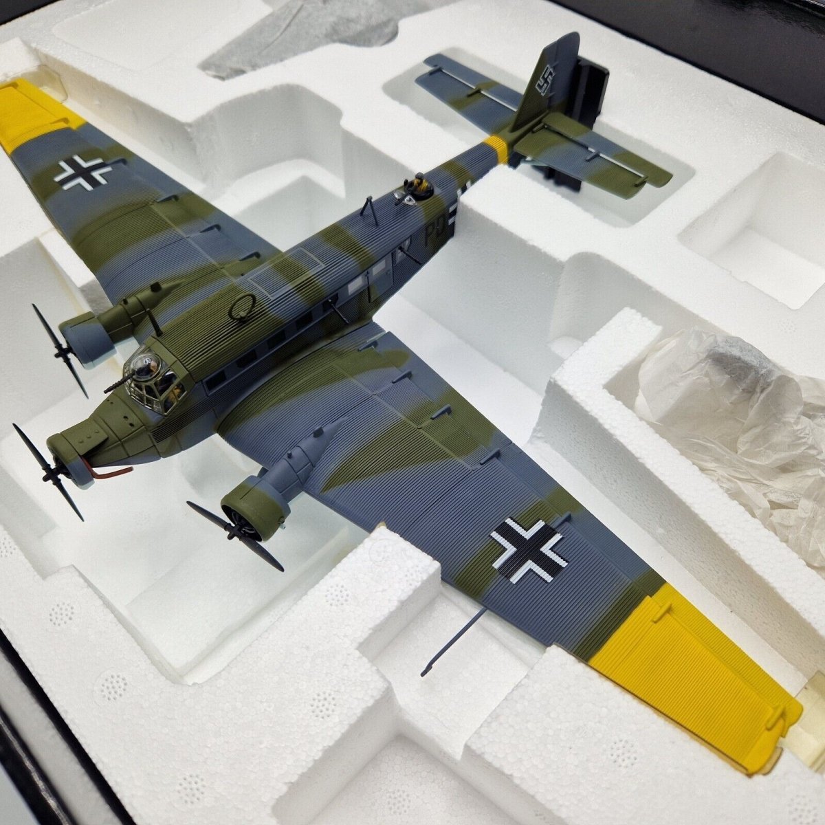 Corgi Aviation Archive 1:72 Junkers JU.52/3MG7E(MS),MSGr1,PD+KH Hungary 1944 AA36902 - Corgi