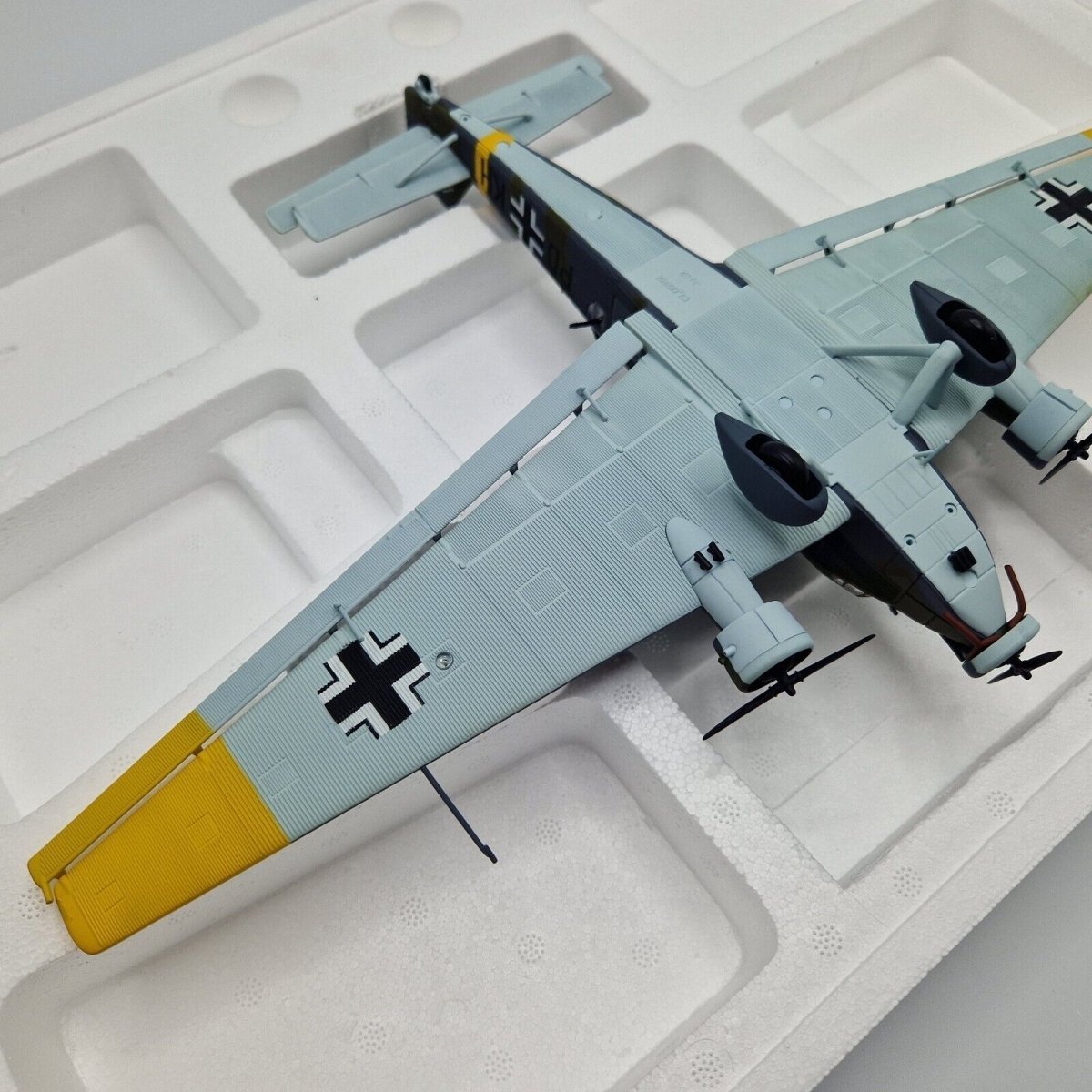 Corgi Aviation Archive 1:72 Junkers JU.52/3MG7E(MS),MSGr1,PD+KH Hungary 1944 AA36902 - Corgi