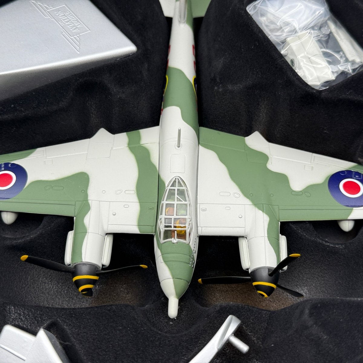 Corgi Aviation Archive 1:72 Mosquito FBVI, 515 Sqn 1945, AA32815 - Corgi
