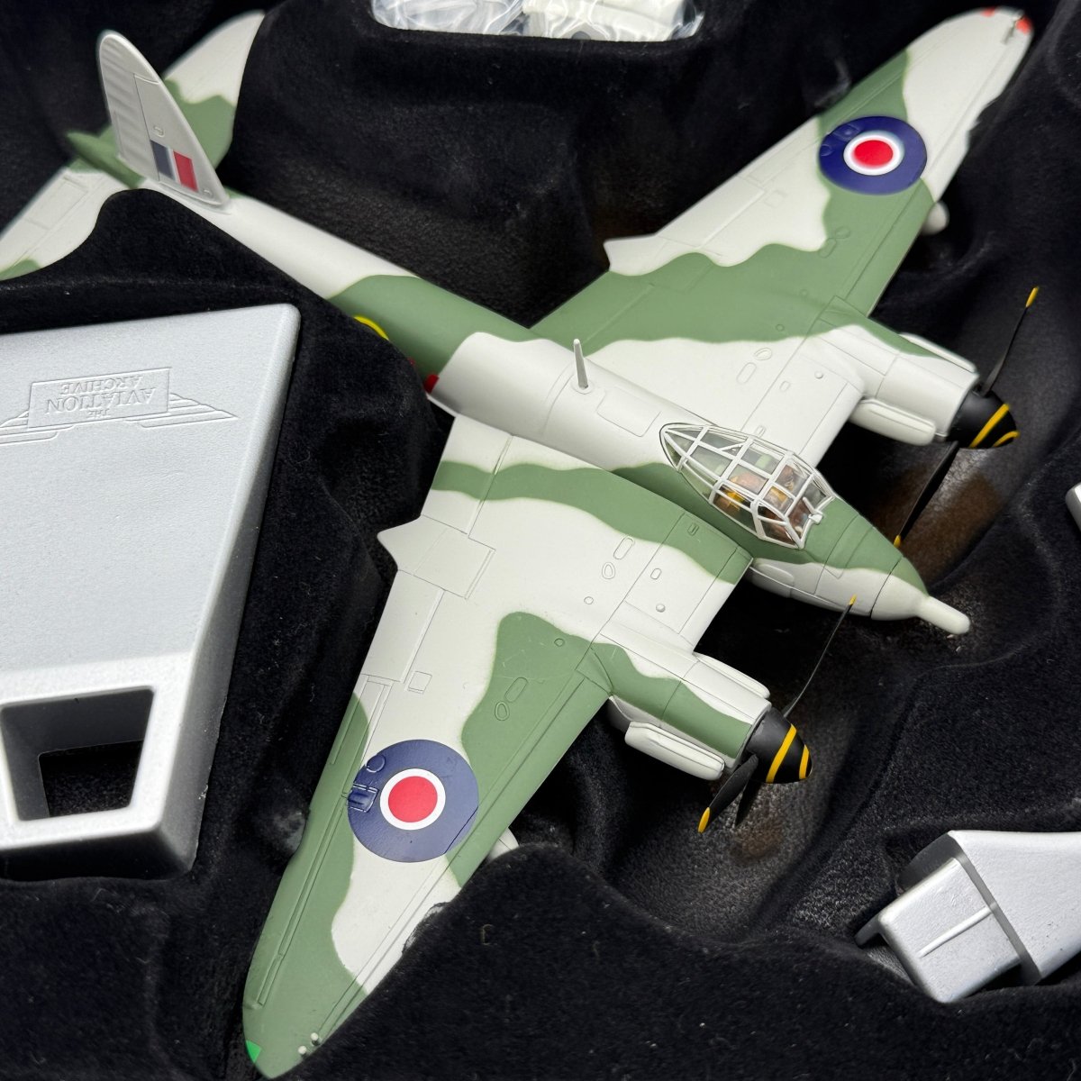 Corgi Aviation Archive 1:72 Mosquito FBVI, 515 Sqn 1945, AA32815 - Corgi