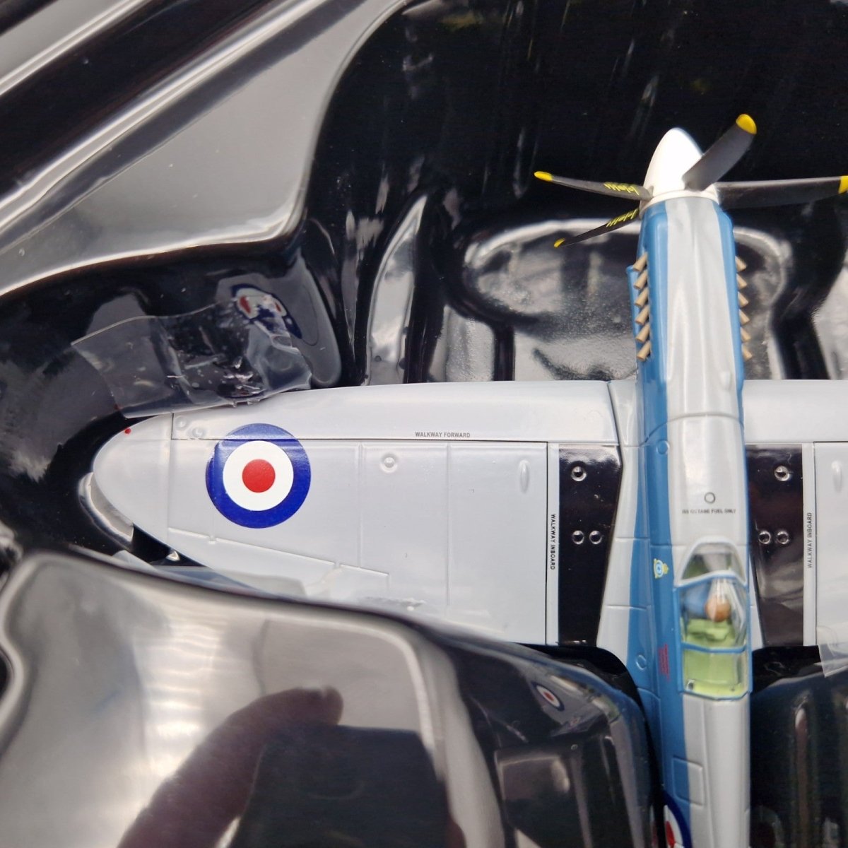 Corgi Aviation Archive 1:72 Spitfire PRXIX 'The Last' AA38704 - Corgi
