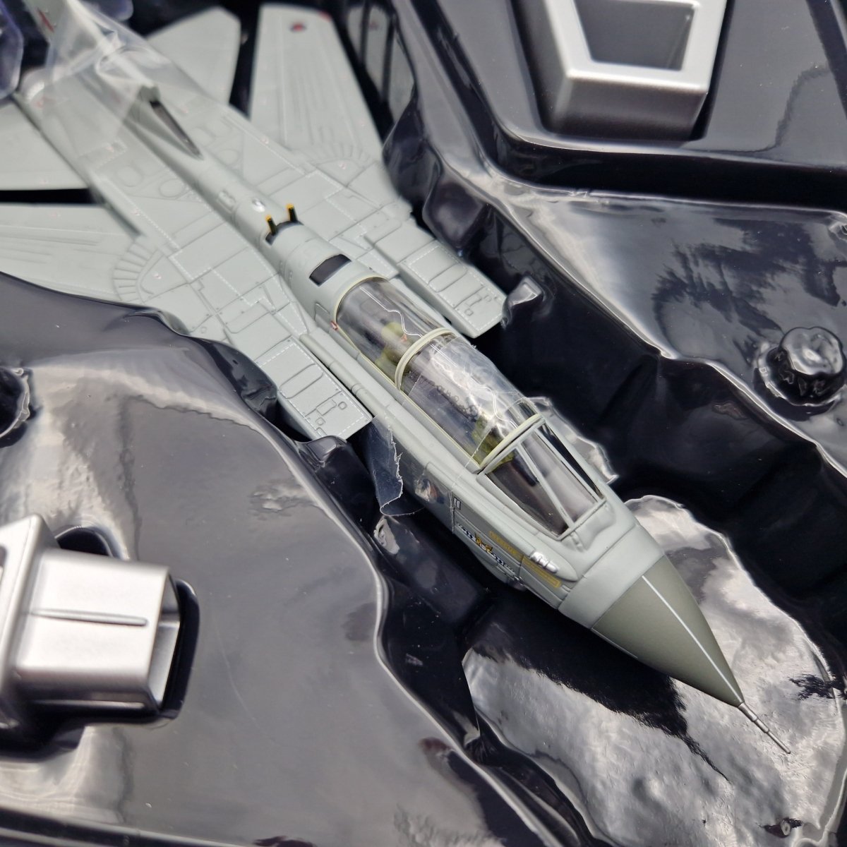 Corgi Aviation Archive 1:72 Tornado GR4 'Operation Ellamy' Libya AA33616 - Corgi