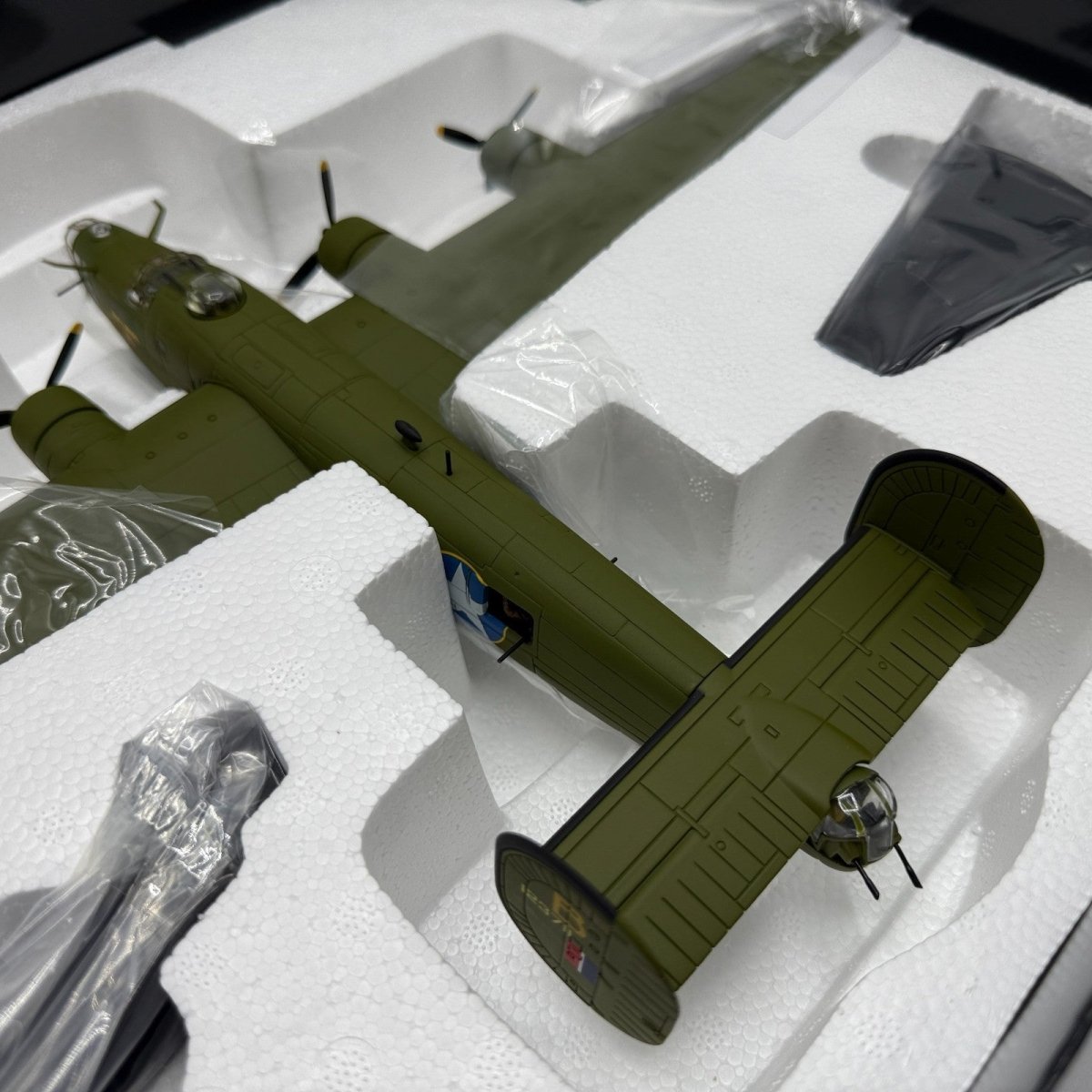 Corgi Aviation Archive 1:72 US34013 B - 24D Liberator Jerk’s Natural, Diecast NIB - Corgi