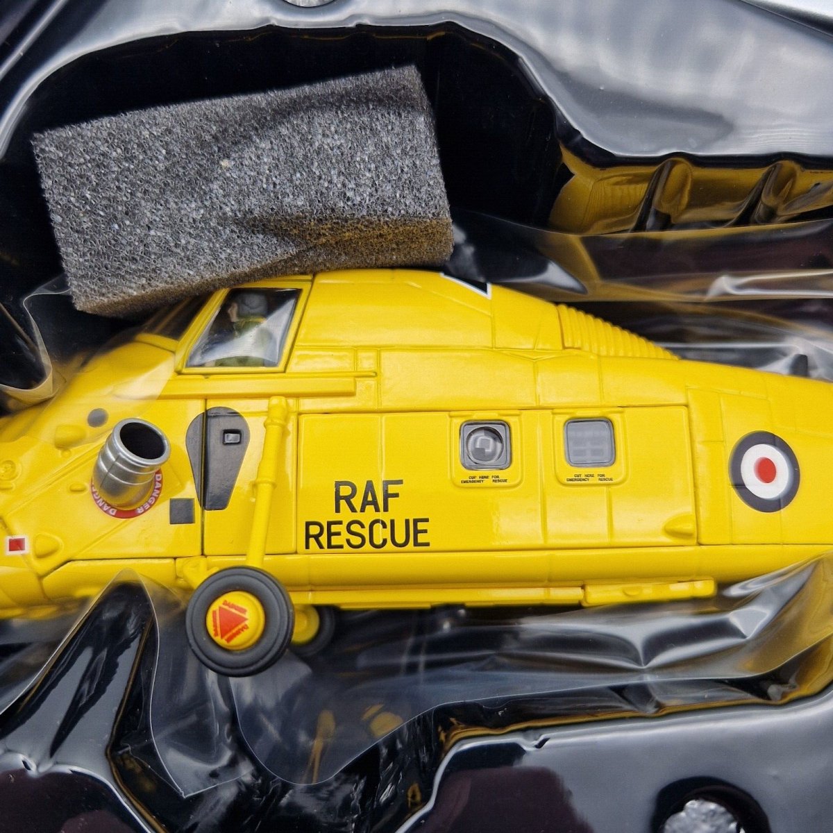 Corgi Aviation Archive 1:72 Westland Wessex HAS.2 RAF Valley 22 Sqdn AA37601 - Corgi