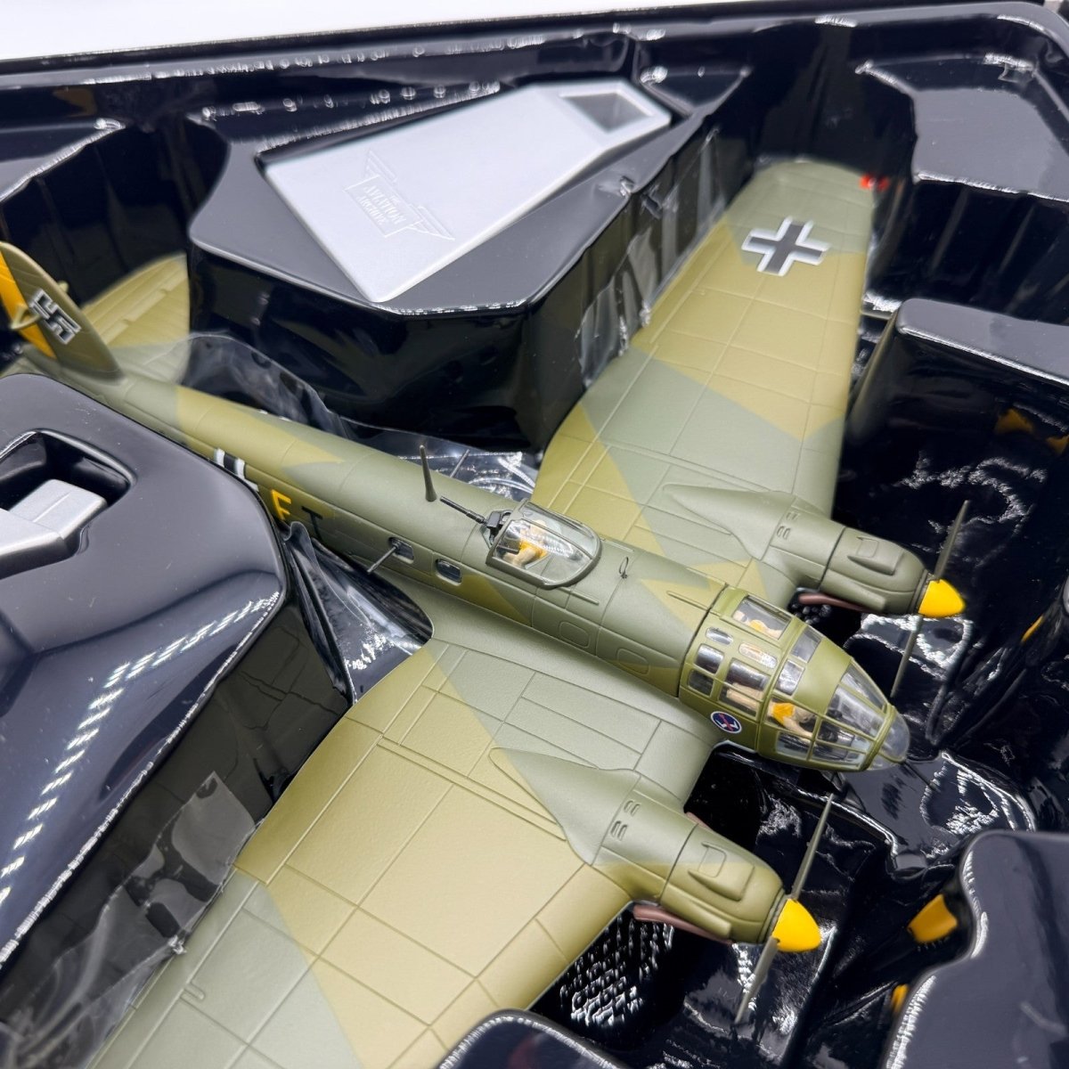 Corgi Aviation Archive AA33711 1:72 Heinkel He - 111 H - 3 KG53 Lille - Nord France - Corgi