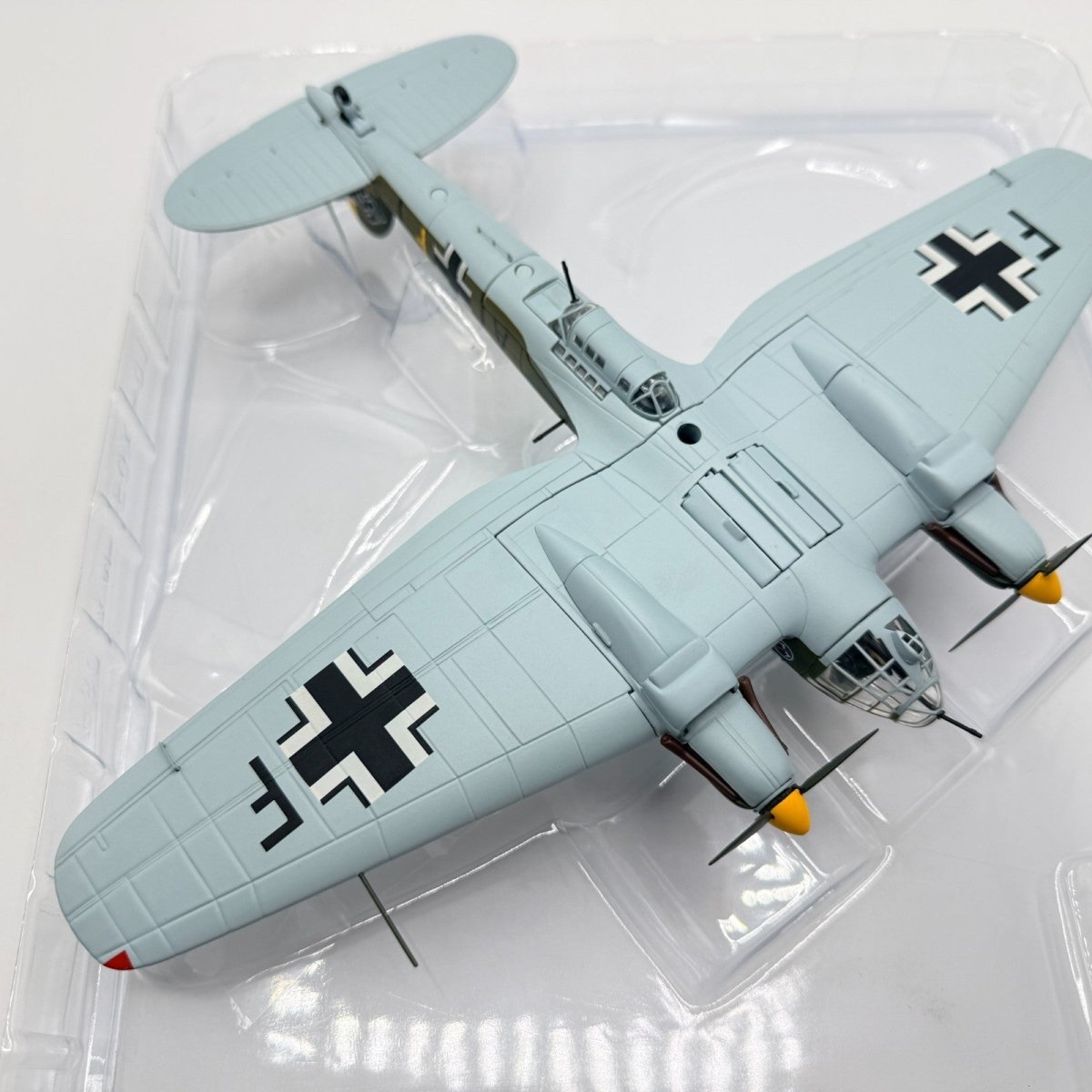 Corgi Aviation Archive AA33711 1:72 Heinkel He - 111 H - 3 KG53 Lille - Nord France - Corgi