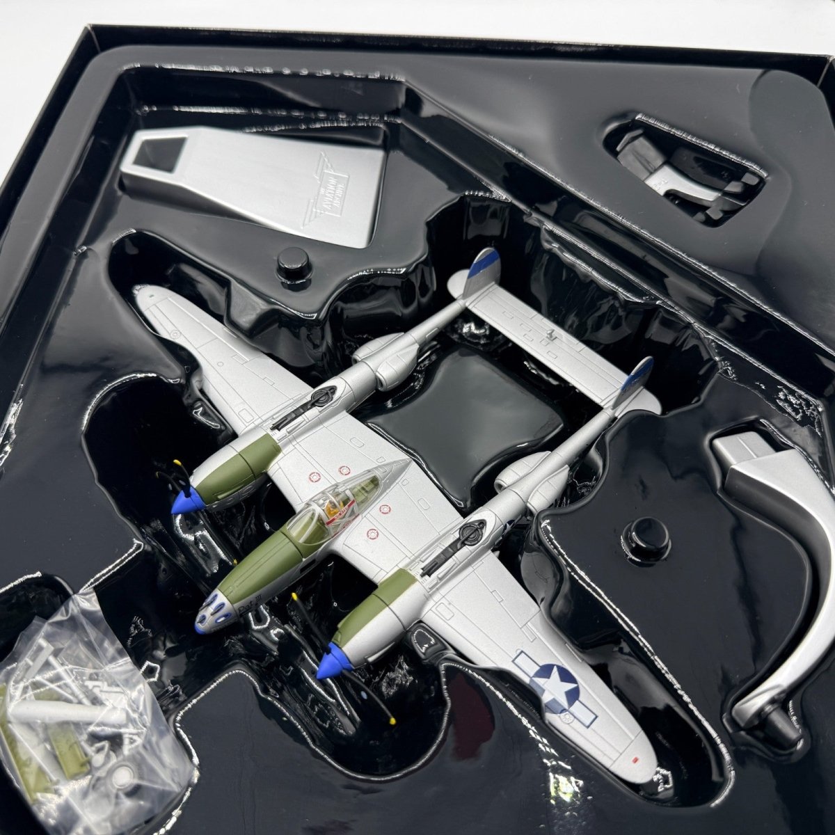 Corgi Aviation Archive AA36607 1:72 P - 38J Lightning 14th FG Triolo Italy 1944 - Corgi