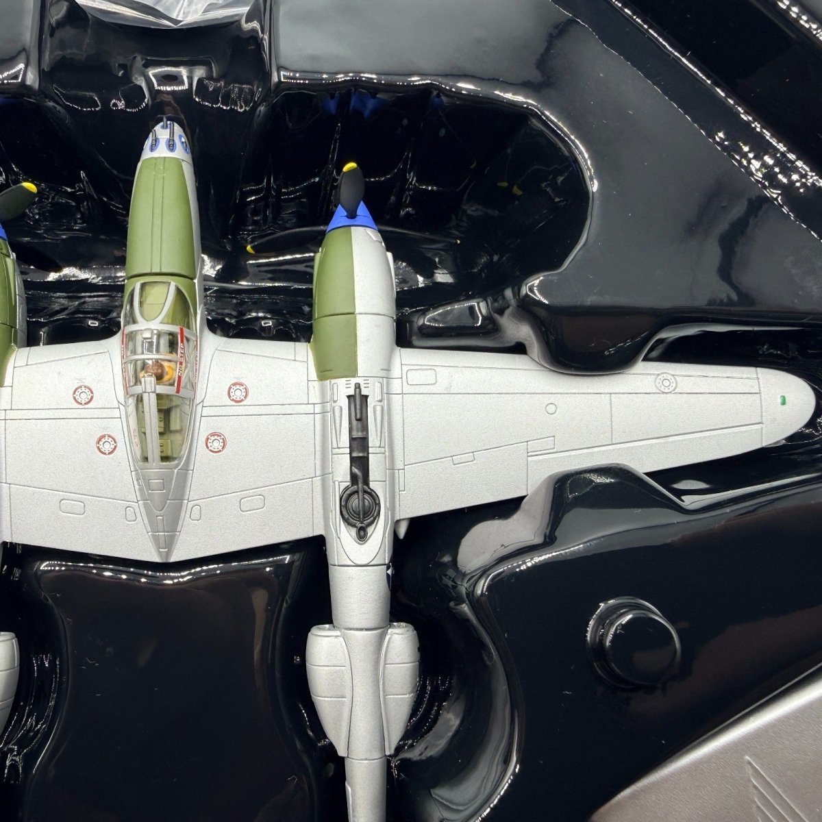 Corgi Aviation Archive AA36607 1:72 P - 38J Lightning 14th FG Triolo Italy 1944 - Corgi