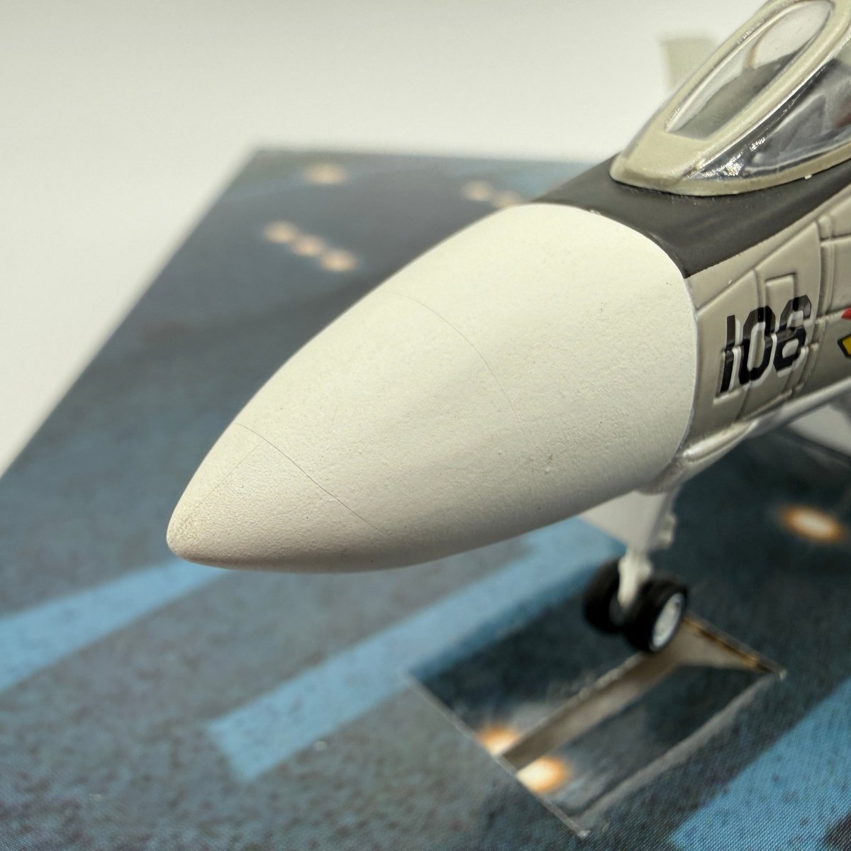 Corgi Aviation US33217 1:72 F - 4J Phantom II VF - 31 AC206 - Corgi