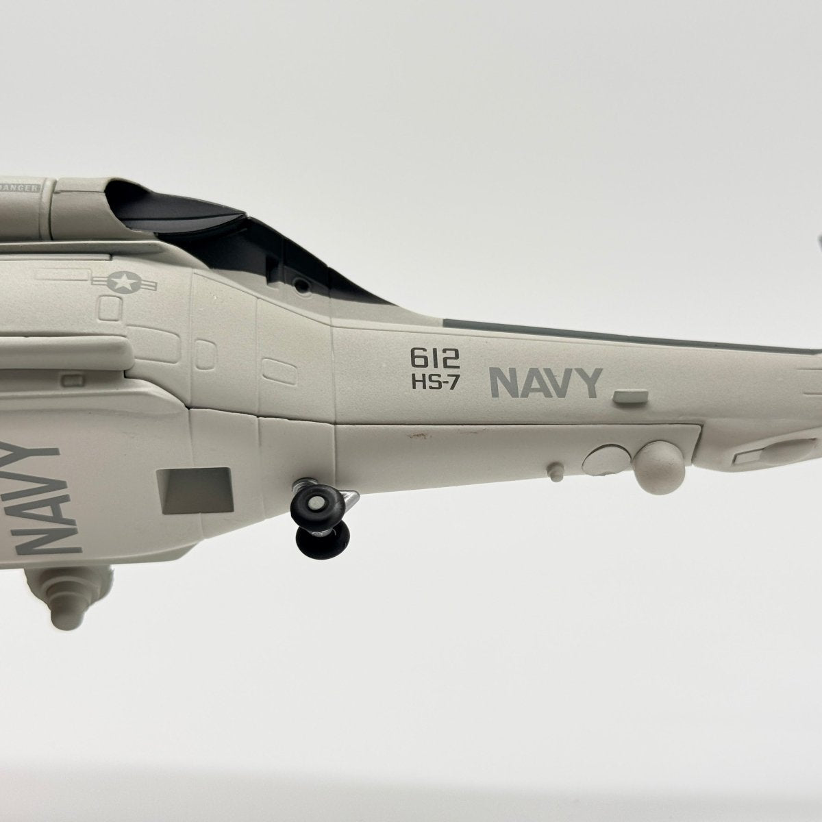 Corgi Aviation US35906 1:72 Sikorsky SH - 60F Ocean Hawk HS - 7 Dusty Dogs - Corgi