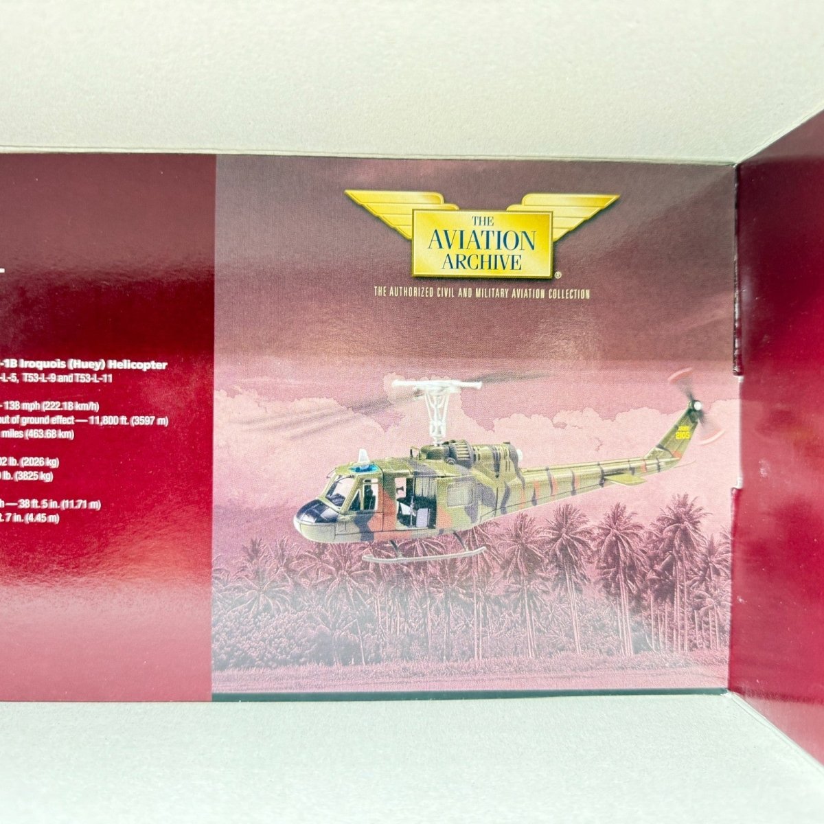 Corgi Aviation US50410 1:48 Bell UH - 1B Huey 117th Aviation Co US Army Vietnam - Corgi