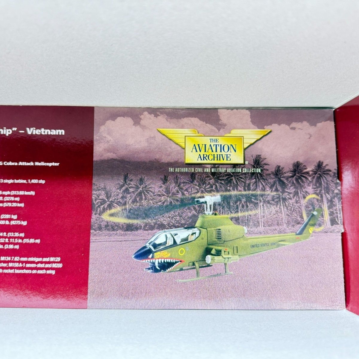 Corgi Aviation US51205 1:48 AH - 1G Cobra Helicopter "The Crystal Ship" Vietnam - Corgi