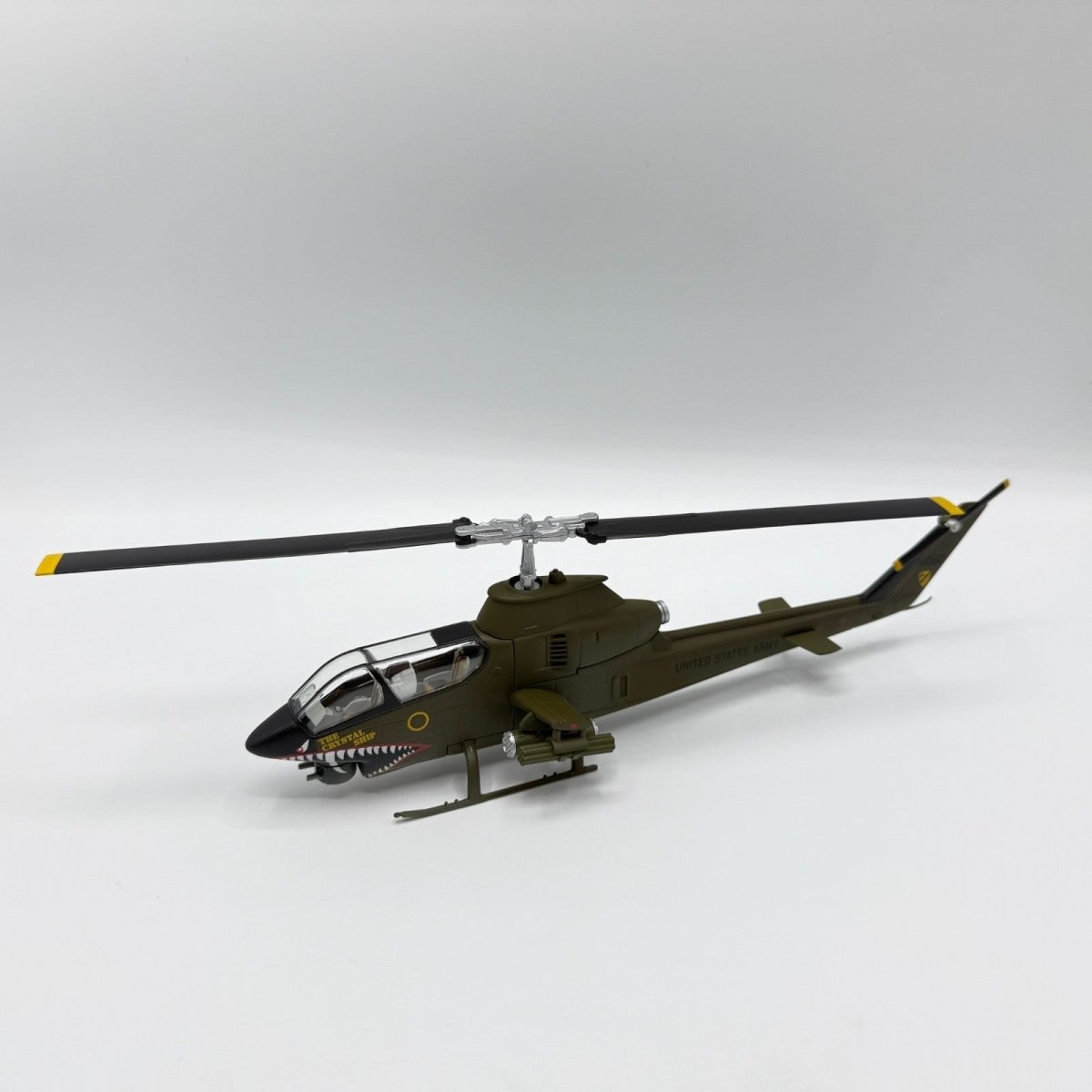 Corgi Aviation US51205 1:48 AH - 1G Cobra Helicopter "The Crystal Ship" Vietnam - Corgi