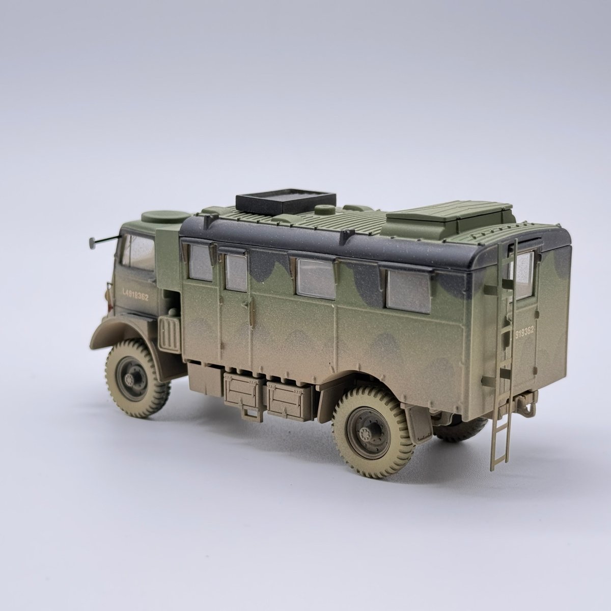 Corgi CC60306 1:50 Bedford QLR Wireless Body British Army 1945 - Corgi
