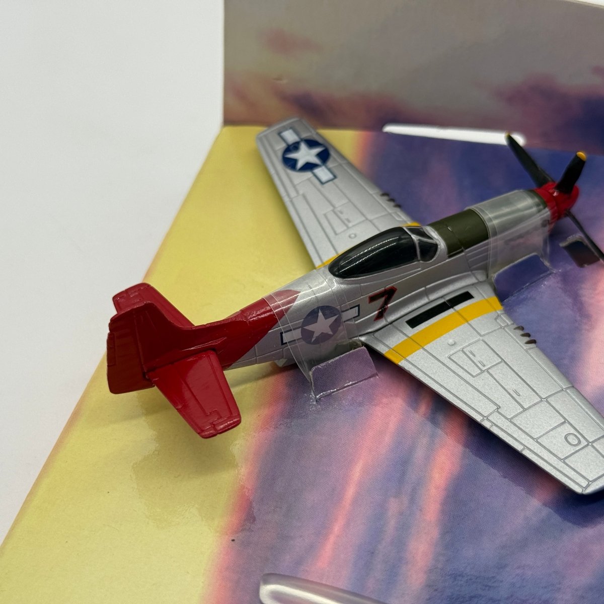 Corgi CS90017 1:110 North American P-51D Mustang Bunnie Roscoe Brown Tuskegee Airmen Italy 1945 - Corgi
